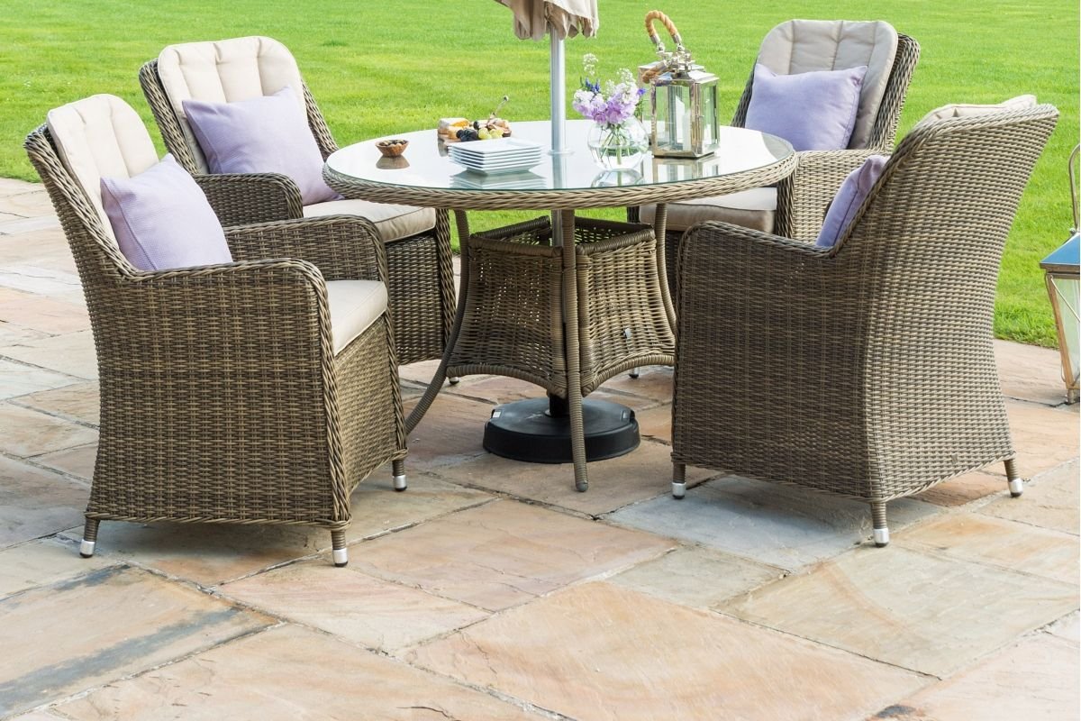 Maze Rattan Winchester 4 Seat Round Dining Set With Venice Chairs The Clearance Zone